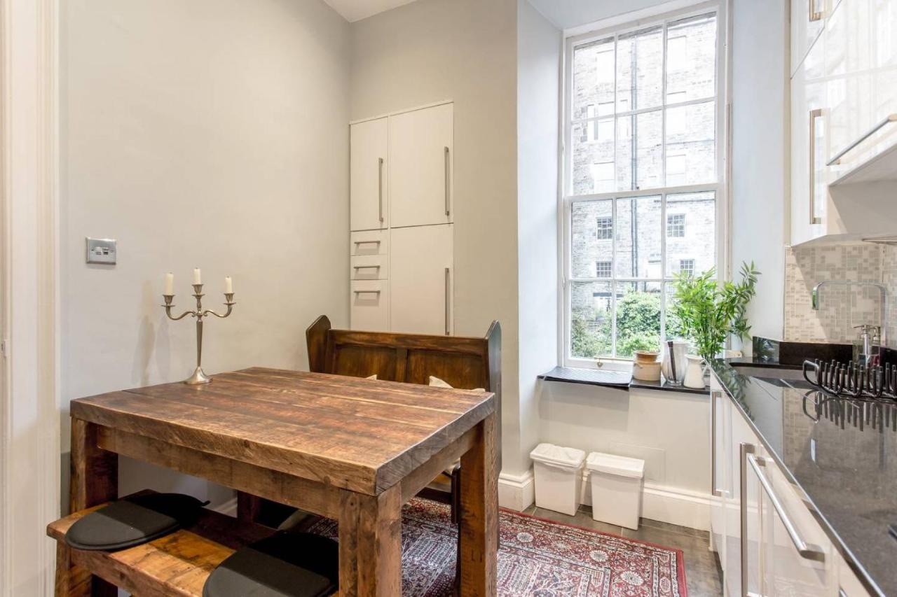 Joivy Converted Flat In Historic Building In New Town Appartement